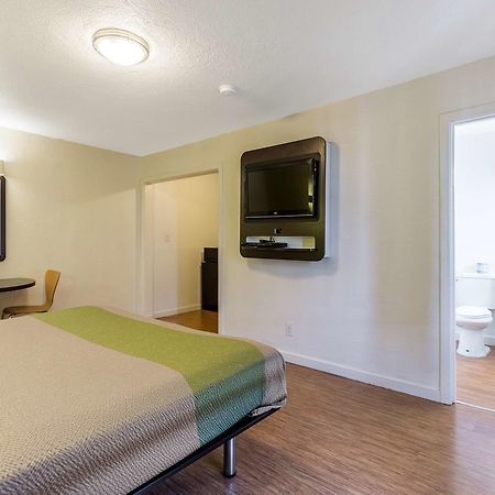Motel 6 San Rafael Eksteriør bilde
